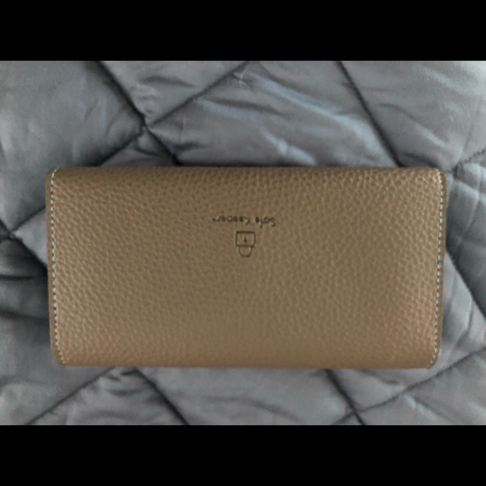 Wallet - Picture 2 of 5